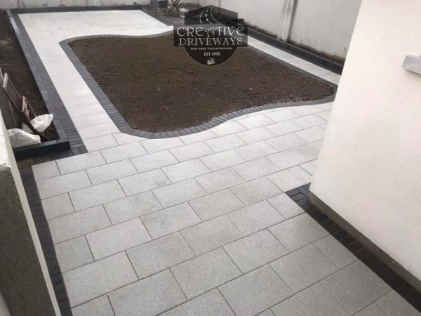 Our patio team working in Rhode