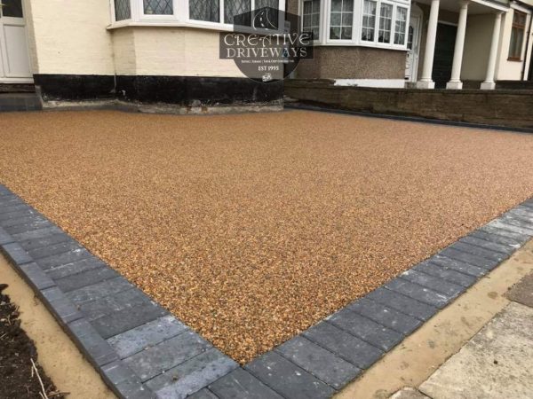 Resin driveway surfacing in Shannonbridge